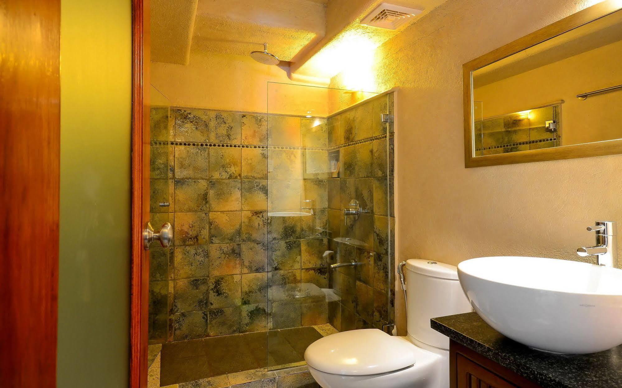 ไวท์ บีช เดอ โบราเคย์ Hotel Balabag  ภายนอก รูปภาพ
