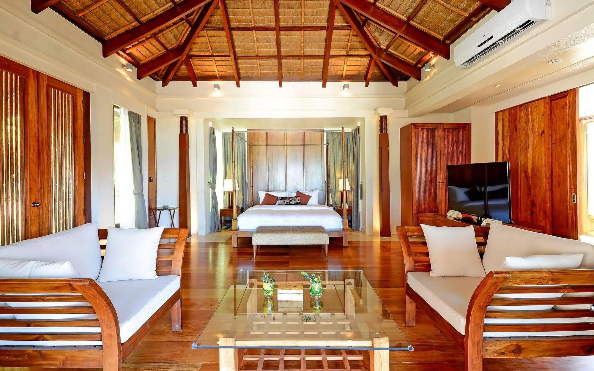 ไวท์ บีช เดอ โบราเคย์ Hotel Balabag  ภายนอก รูปภาพ