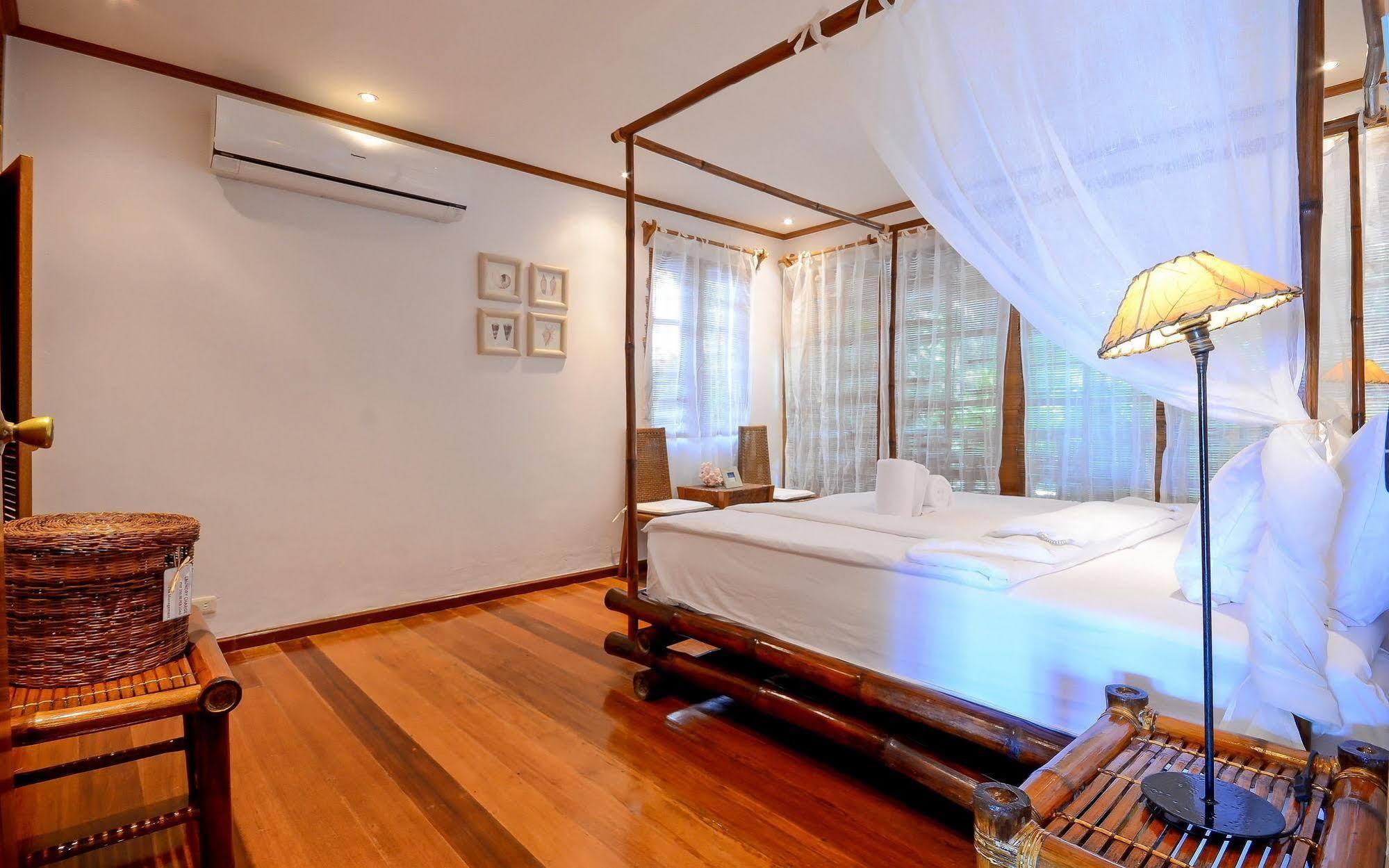 ไวท์ บีช เดอ โบราเคย์ Hotel Balabag  ภายนอก รูปภาพ